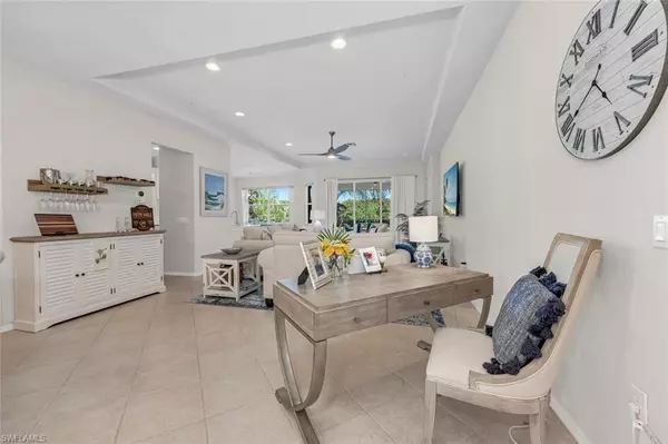 Naples, FL 34112,4650 Winged Foot CT #203