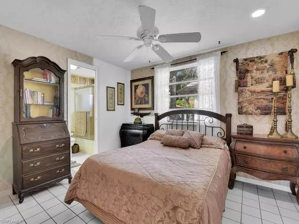 Naples, FL 34103,1227 Trail Terrace DR