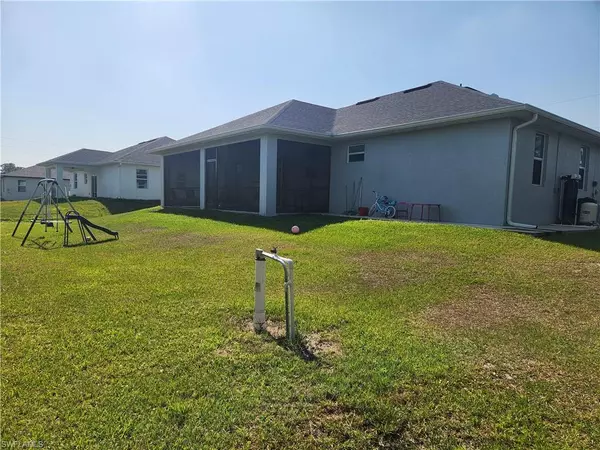 Lehigh Acres, FL 33972,406 Muriel ST