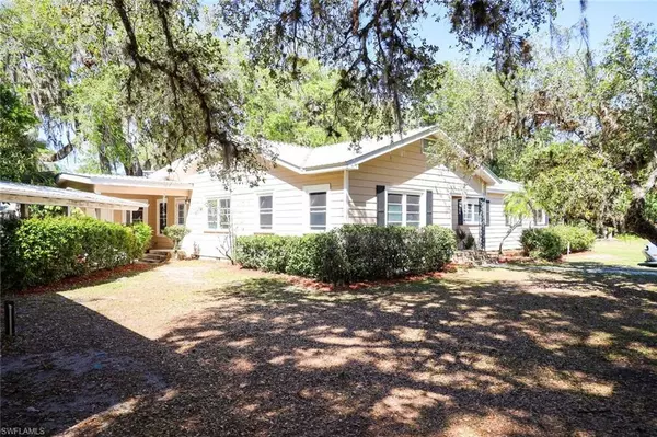 Labelle, FL 33935,200 Riverview DR