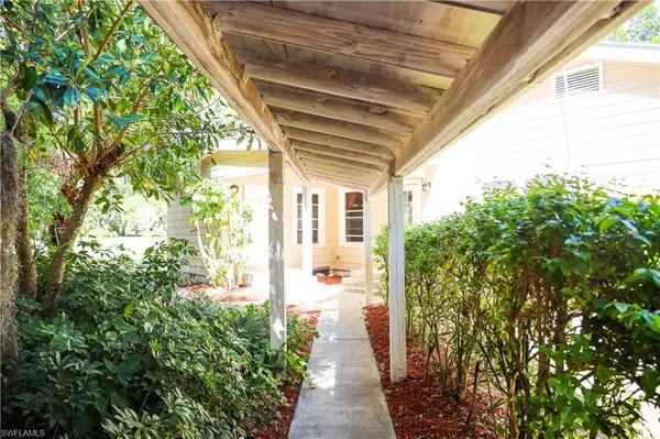 Labelle, FL 33935,200 Riverview DR