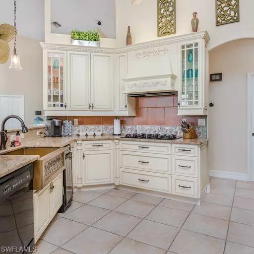 Cape Coral, FL 33914,2317 SW 43rd LN