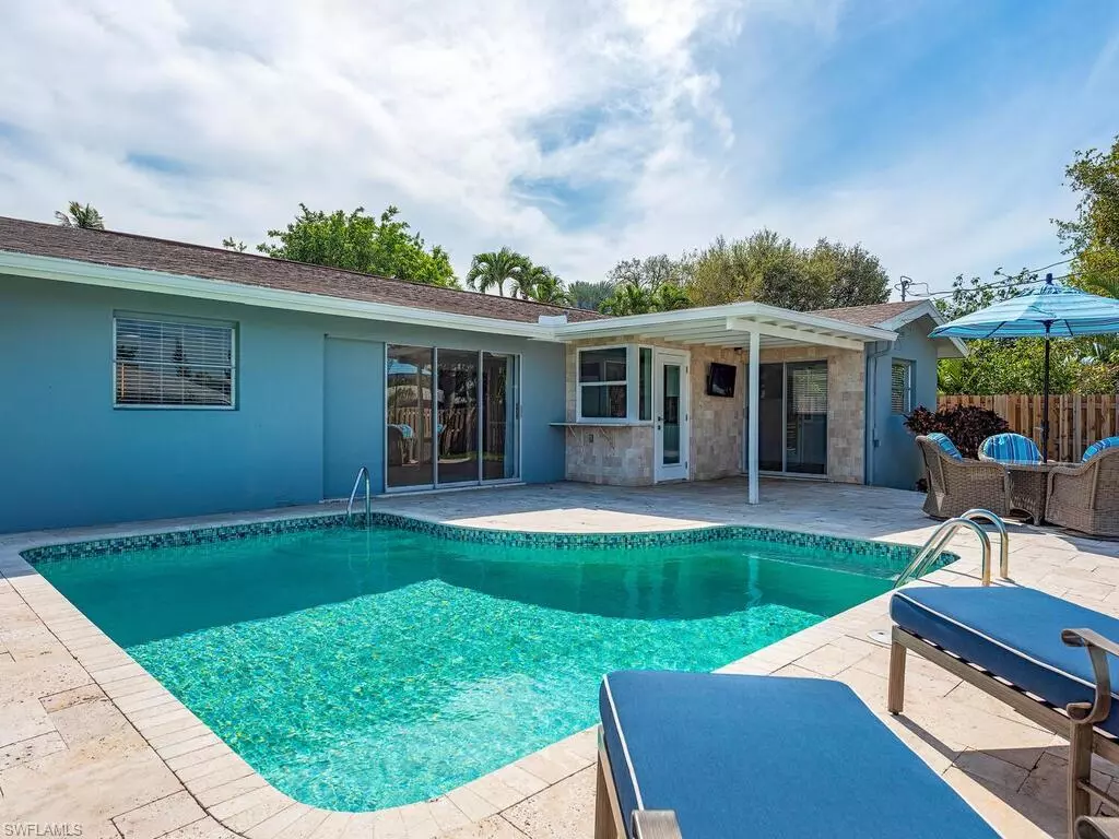 Naples, FL 34103,1395 Morningside DR