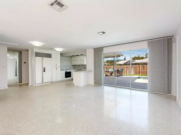 Naples, FL 34103,1395 Morningside DR