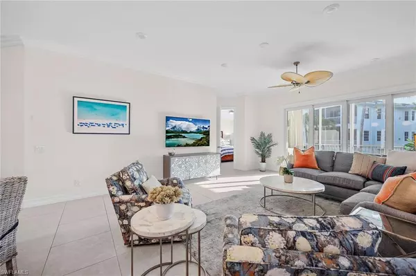 Naples, FL 34108,831 Sailaway LN #104