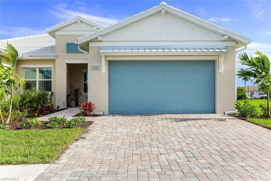 8986 Saint Lucia DR, Naples, FL 34114