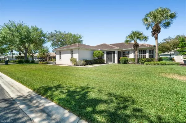 3966 Recreation LN, Naples, FL 34116