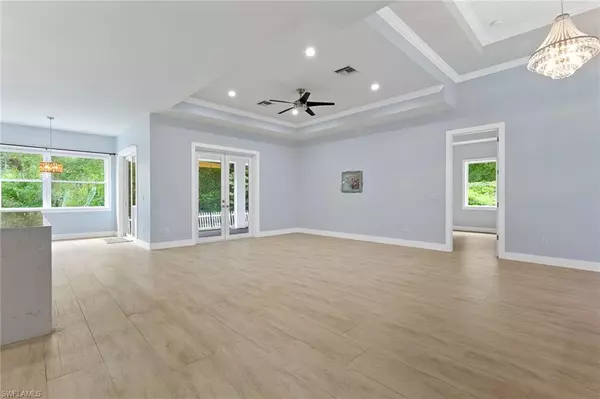 Naples, FL 34117,235 6th ST SE
