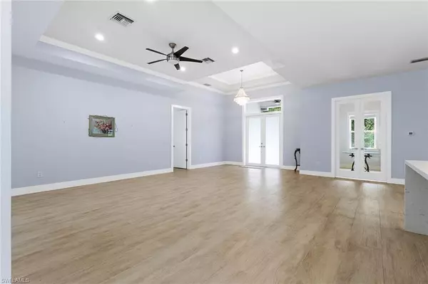 Naples, FL 34117,235 6th ST SE