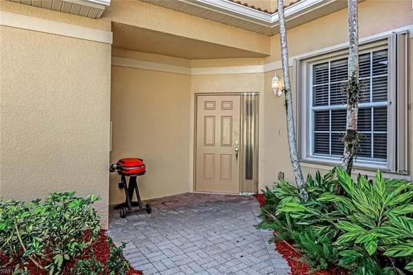 Fort Myers, FL 33908,6021 Jonathans Bay CIR #301