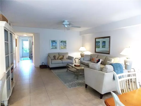 Naples, FL 34110,15475 Cedarwood LN #104