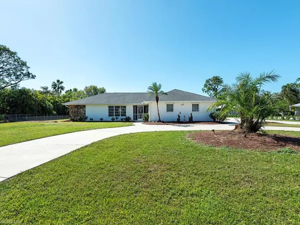 Estero, FL 33928,9520 Coralee AVE