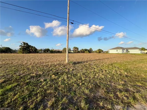 Cape Coral, FL 33909,1715 NE 27th ST