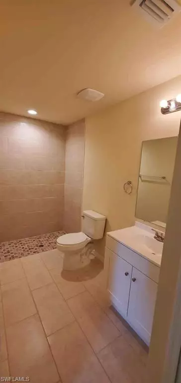 Cape Coral, FL 33990,811 SE 24th AVE