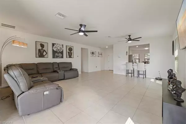 Cape Coral, FL 33909,3198 Cozumel CT