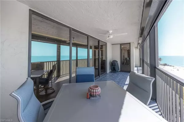 Naples, FL 34108,9653 Gulf Shore DR #702