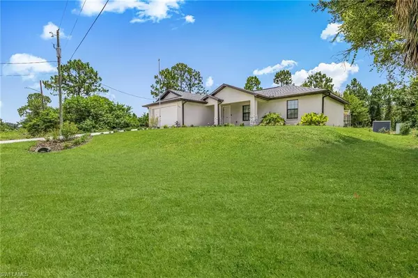 Lehigh Acres, FL 33971,5303 4th ST W