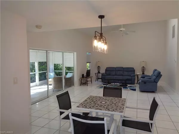 Naples, FL 34119,264 Perignon PL #11-3