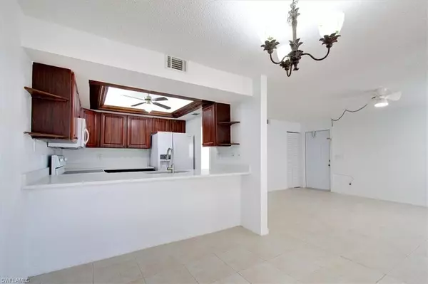 North Fort Myers, FL 33917,5755 Foxlake DR #A