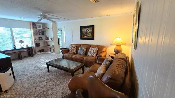 Naples, FL 34112,537 Charlemagne BLVD