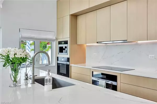 Naples, FL 34108,7063 Villa Lantana WAY #3