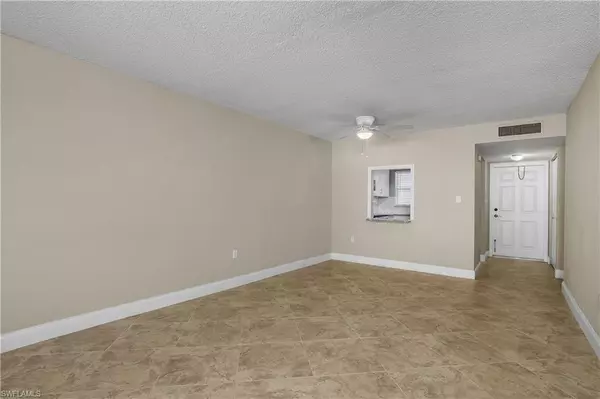 Naples, FL 34105,180 Turtle Lake CT #105