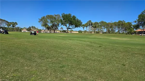 Naples, FL 34112,5857 Cobblestone LN #G105