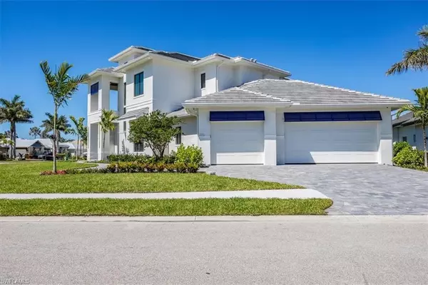 Naples, FL 34114,14211 Charthouse CIR