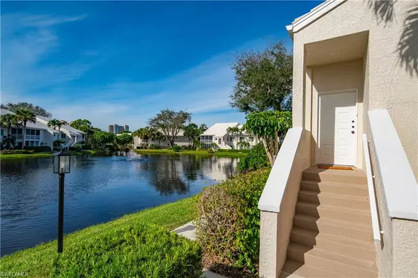 Naples, FL 34108,784 Willowbrook DR #607