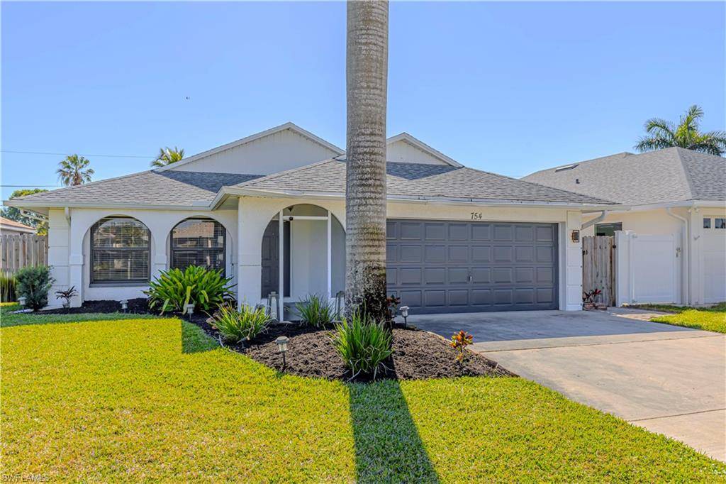 Naples, FL 34108,754 105th AVE N