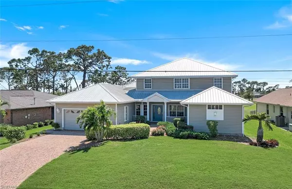 Cape Coral, FL 33991,864 SW 18th TER