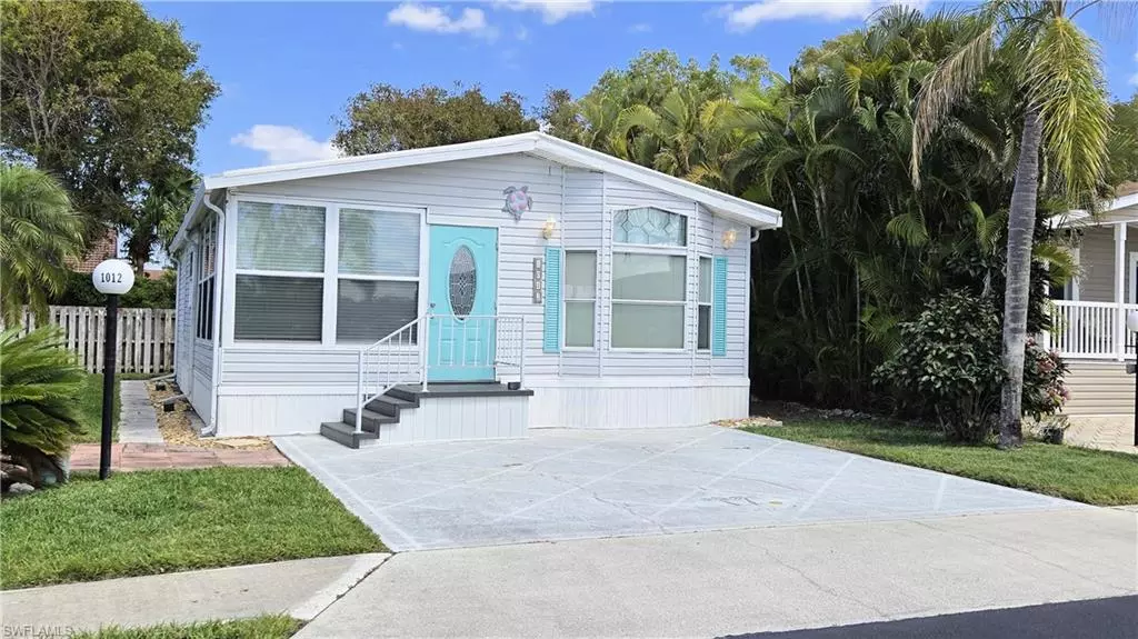 1012 Crystal Lake DR, Naples, FL 34120