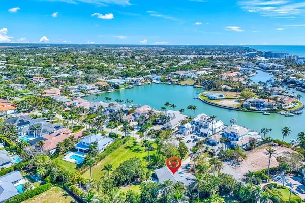Naples, FL 34102,289 Spring Line DR