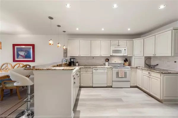 Bonita Springs, FL 34134,26773 Hickory BLVD #8