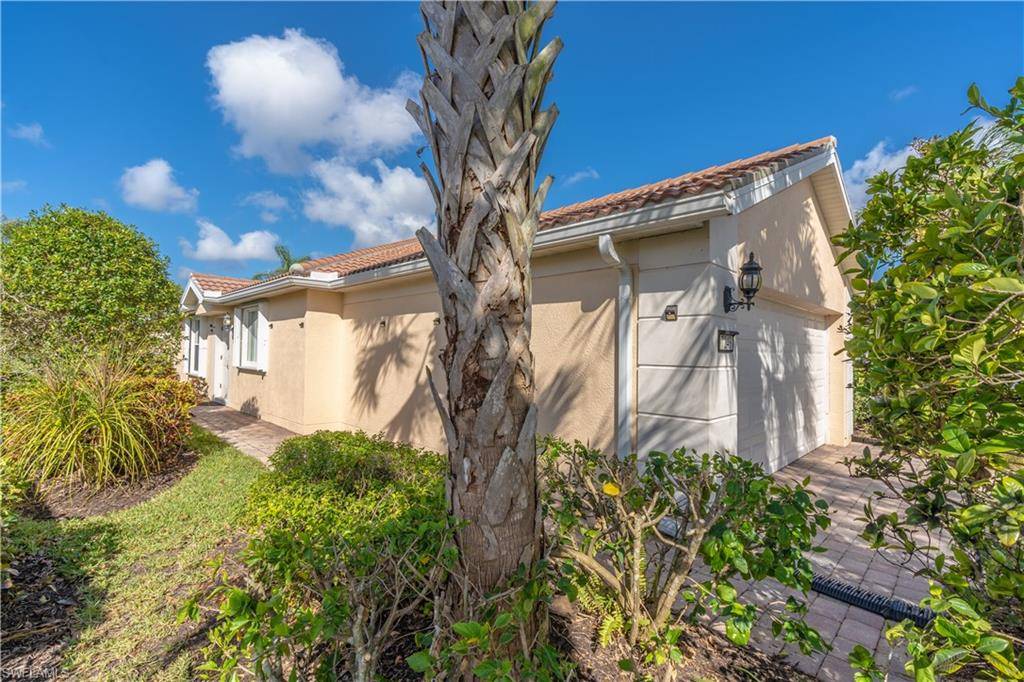 Naples, FL 34114,7243 Salerno CT