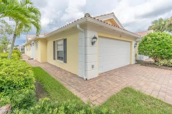 7639 Novara CT, Naples, FL 34114