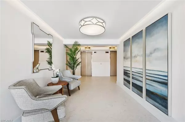 Naples, FL 34103,3410 Gulf Shore BLVD N #403