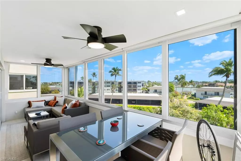 Naples, FL 34103,3410 Gulf Shore BLVD N #403