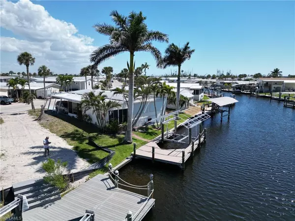 Fort Myers Beach, FL 33931,17650 Peppard DR