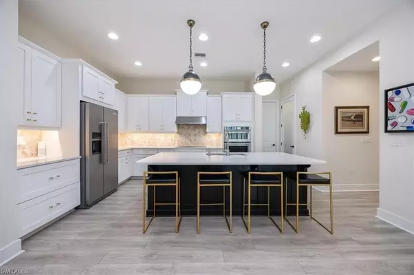 Naples, FL 34120,3512 Pilot CIR