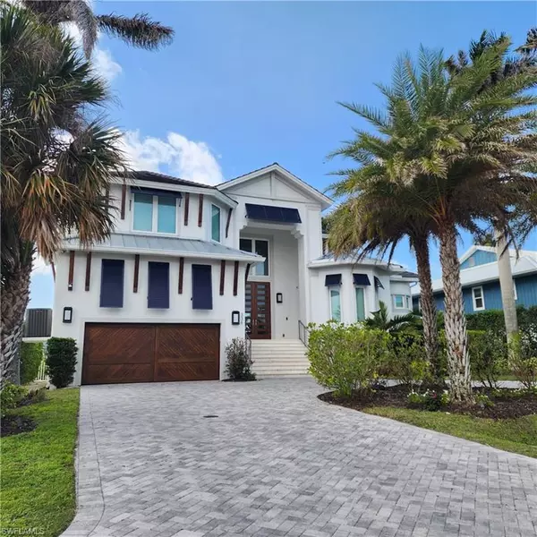 336 Lagoon AVE, Naples, FL 34108