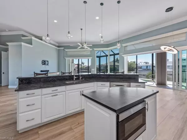 Marco Island, FL 34145,750 Orchid CT