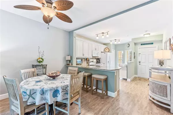Naples, FL 34113,9175 Celeste DR #107