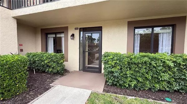 13111 Cross Creek BLVD #202,  Fort Myers,  FL 33912