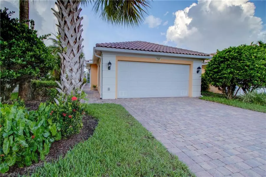 7622 Novara CT, Naples, FL 34114
