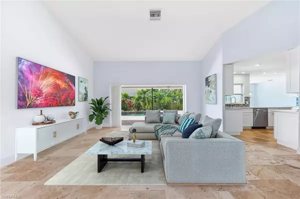 Naples, FL 34104,2360 Outrigger LN