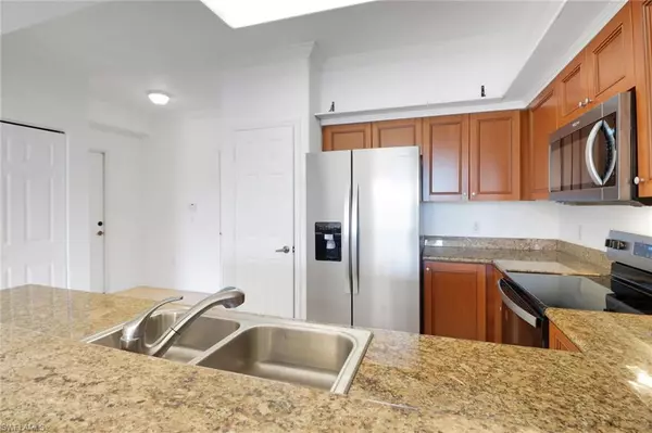Estero, FL 33928,20170 Estero Gardens CIR #102