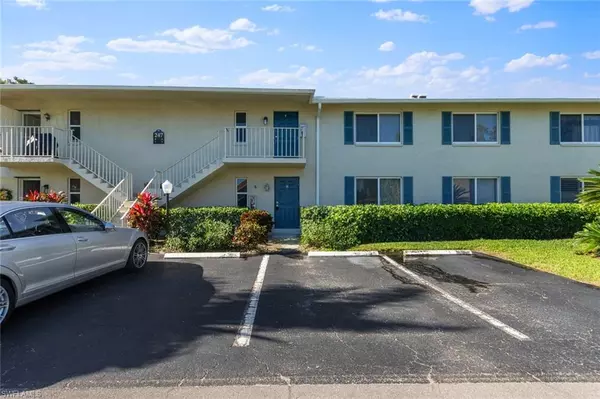 247 Winners CIR #5, Naples, FL 34112