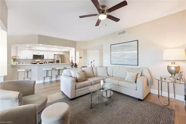 Naples, FL 34109,2761 Citrus Lake DR #H102