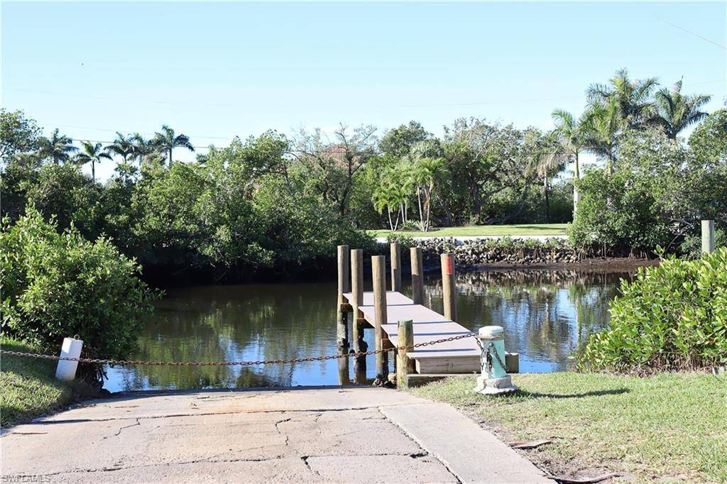 Estero, FL 33928,4937 Royal Palm DR